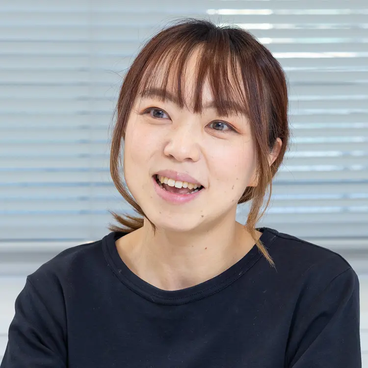 奥野 友美 氏