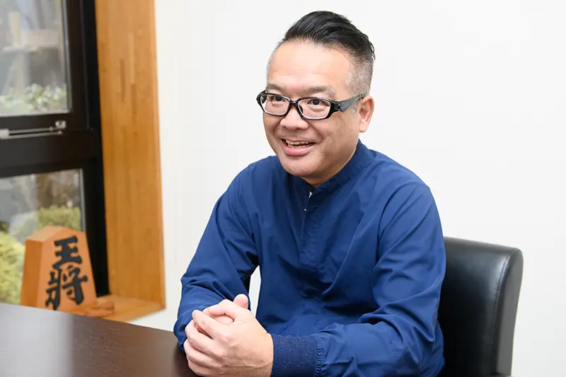 太田 和磨 氏
